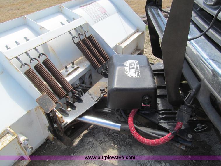 image for item I7130 2004 Ford F550 dump bed truck