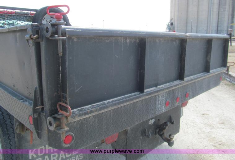 image for item I7130 2004 Ford F550 dump bed truck
