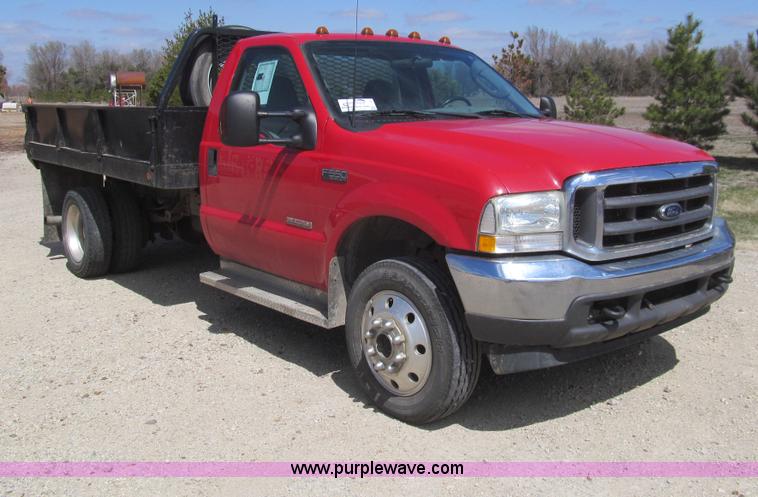 image for item I7131 2003 Ford F550 XLT dump bed truck