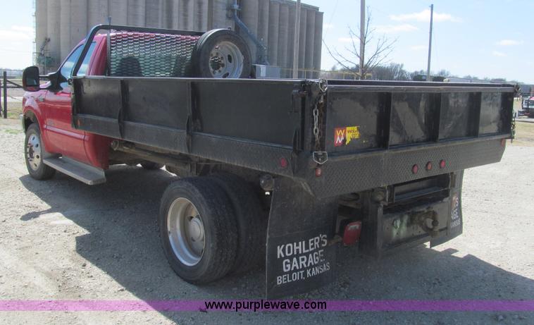 image for item I7131 2003 Ford F550 XLT dump bed truck
