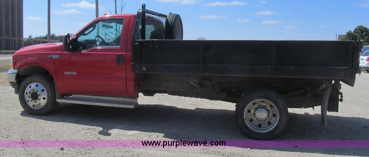 image for item I7131 2003 Ford F550 XLT dump bed truck