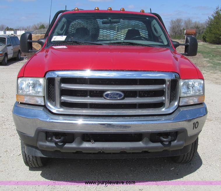 image for item I7131 2003 Ford F550 XLT dump bed truck