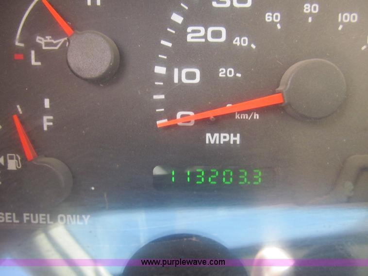 image for item I7131 2003 Ford F550 XLT dump bed truck