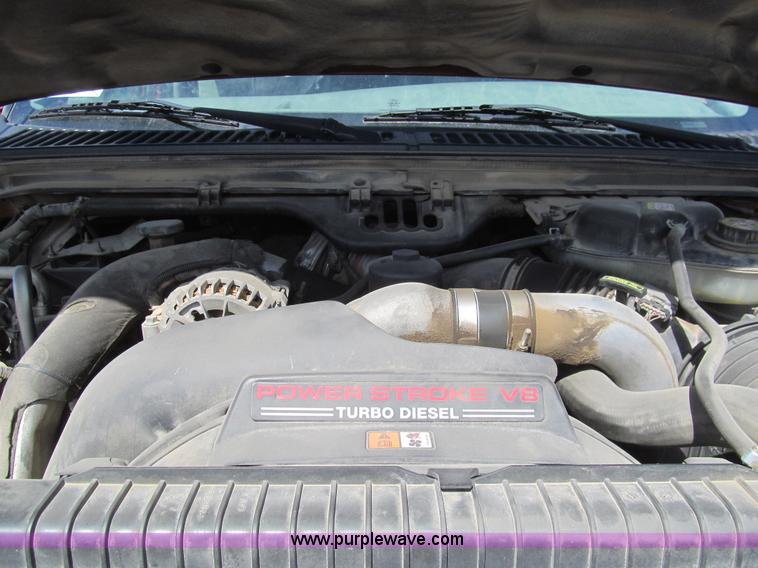 image for item I7131 2003 Ford F550 XLT dump bed truck