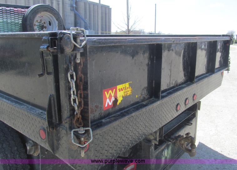 image for item I7131 2003 Ford F550 XLT dump bed truck