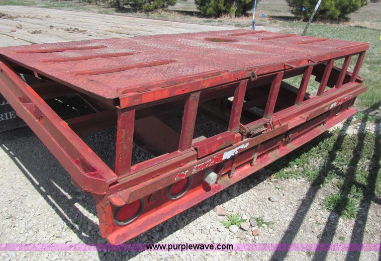 image for item I7132 1996 Blair tandem axle equipment trailer