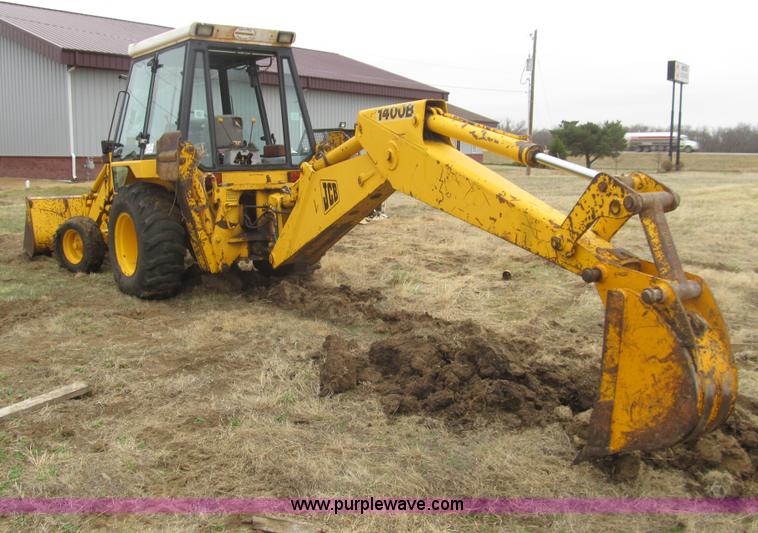image for item I7134 1985 JCB 1400B backhoe