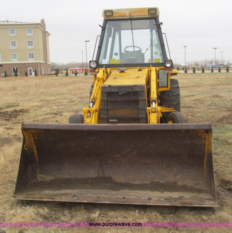 image for item I7134 1985 JCB 1400B backhoe