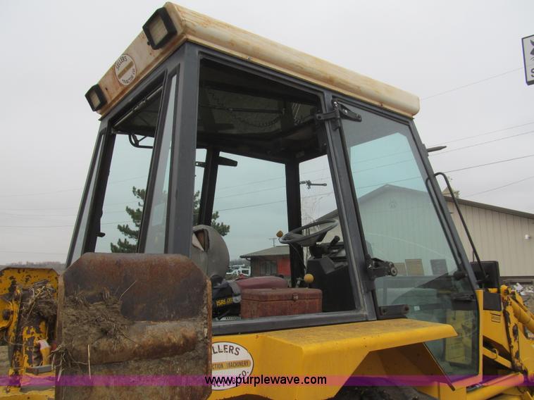 image for item I7134 1985 JCB 1400B backhoe