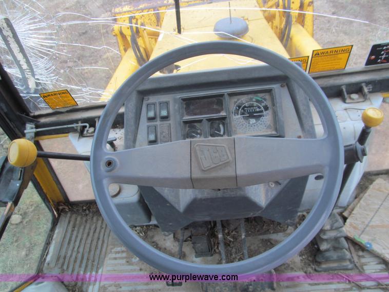 image for item I7134 1985 JCB 1400B backhoe