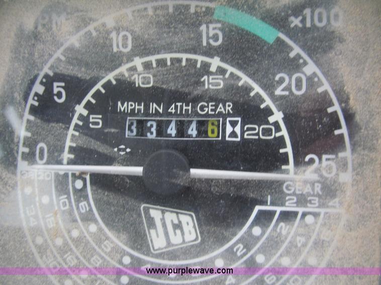 image for item I7134 1985 JCB 1400B backhoe