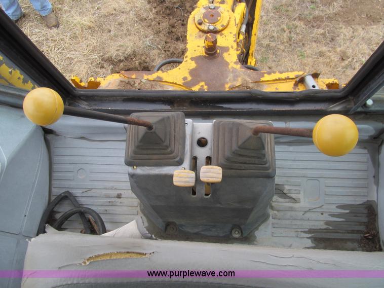 image for item I7134 1985 JCB 1400B backhoe