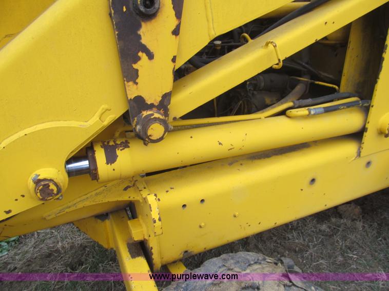 image for item I7134 1985 JCB 1400B backhoe