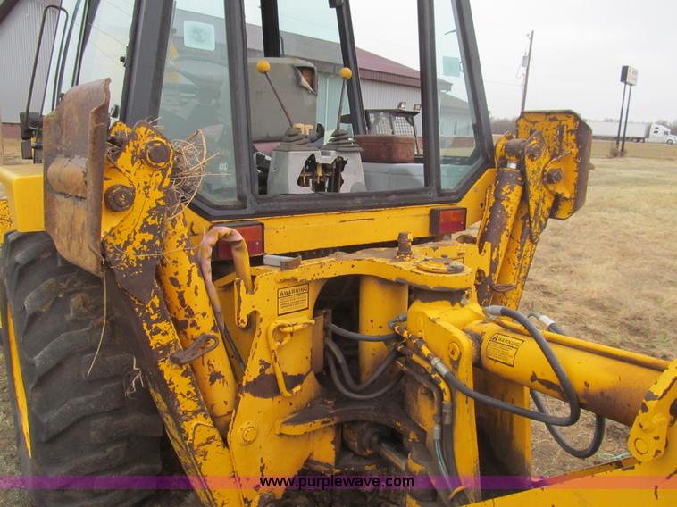 image for item I7134 1985 JCB 1400B backhoe