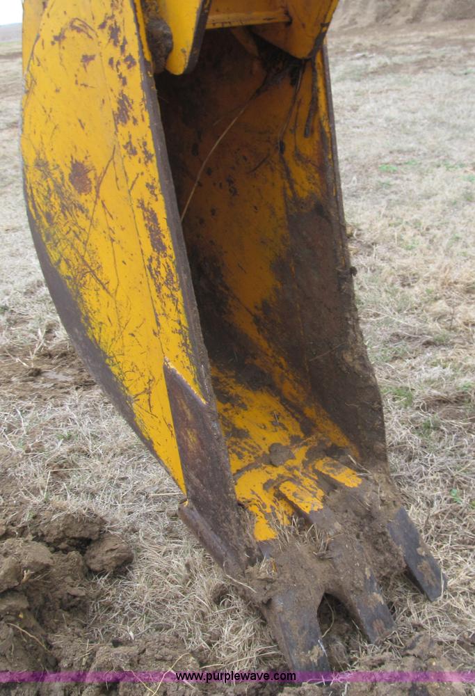 image for item I7134 1985 JCB 1400B backhoe