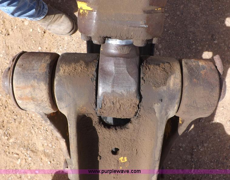 image for item I9005 1993 John Deere 710D backhoe