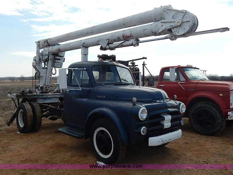 image for item I9370 1952 Dodge bucket truck