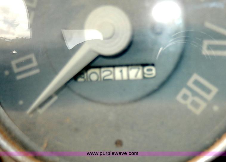 image for item I9370 1952 Dodge bucket truck