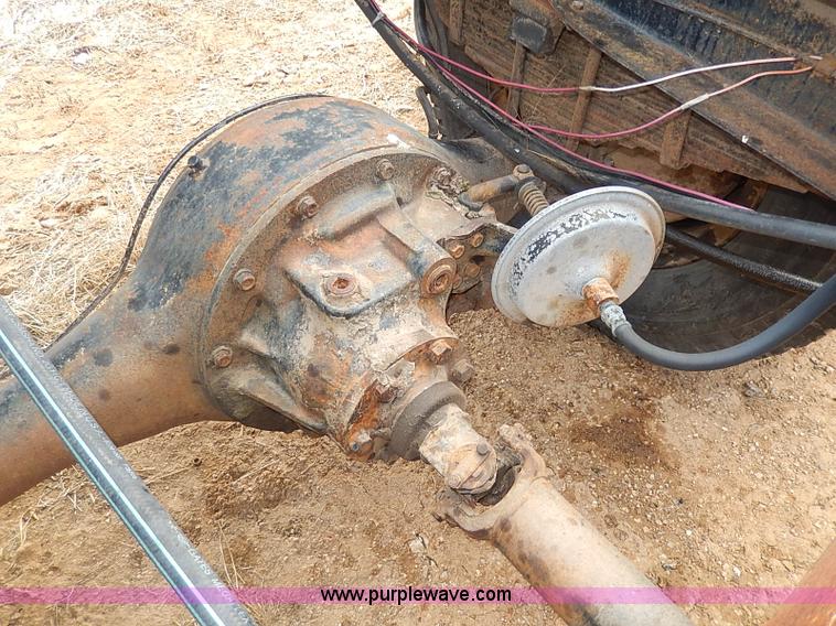 image for item I9370 1952 Dodge bucket truck