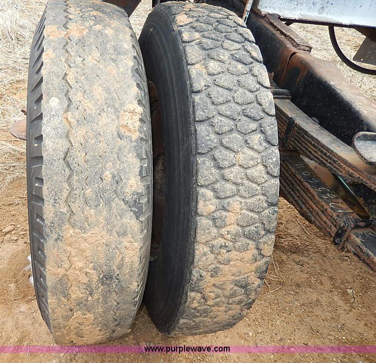 image for item I9370 1952 Dodge bucket truck