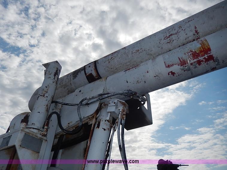 image for item I9370 1952 Dodge bucket truck