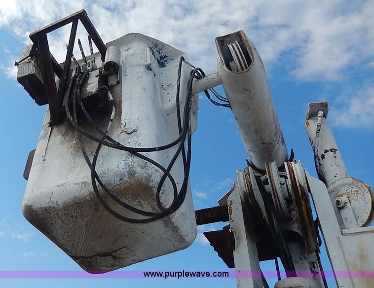 image for item I9370 1952 Dodge bucket truck