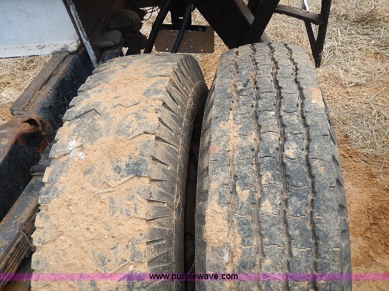 image for item I9370 1952 Dodge bucket truck