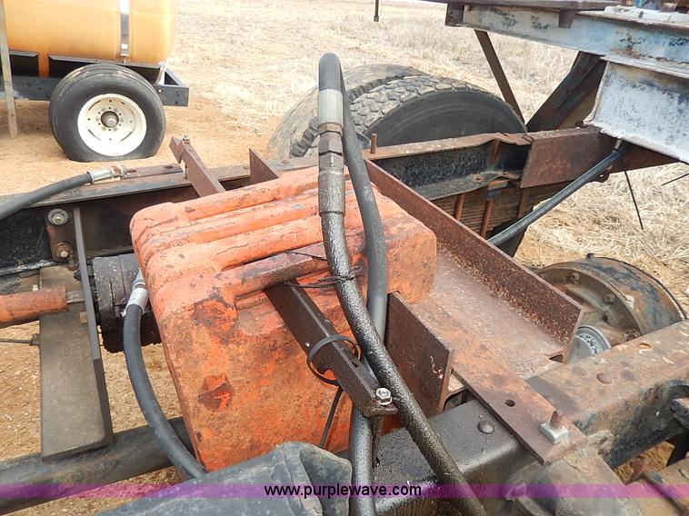 image for item I9370 1952 Dodge bucket truck