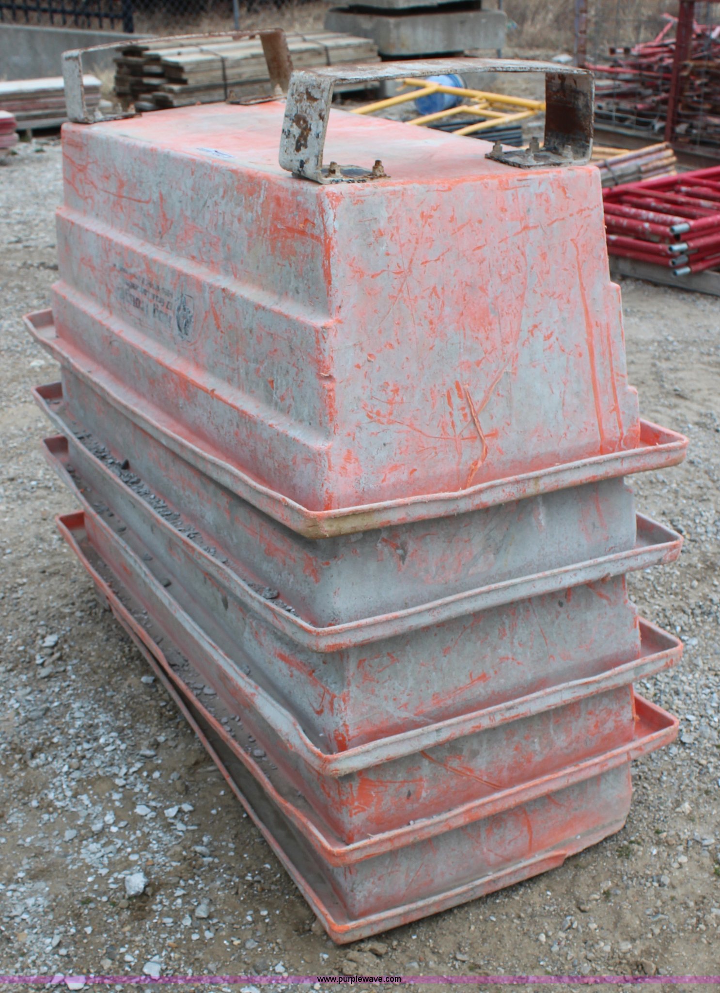 (5) Hog trough mud tubs in Topeka, KS Item AZ9927 sold Purple Wave
