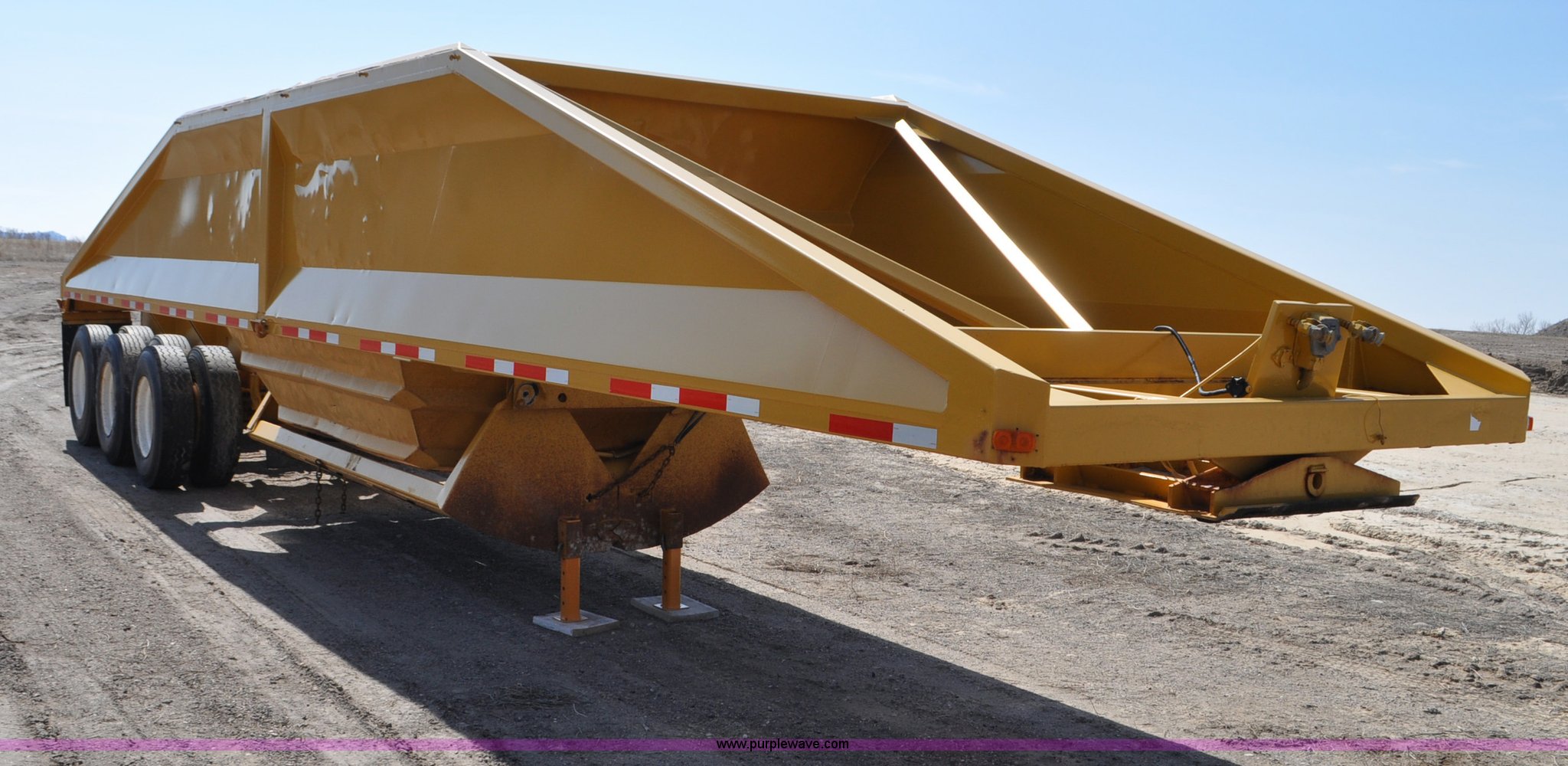 1987 Midland belly dump trailer in Chadron, NE Item G6442 sold