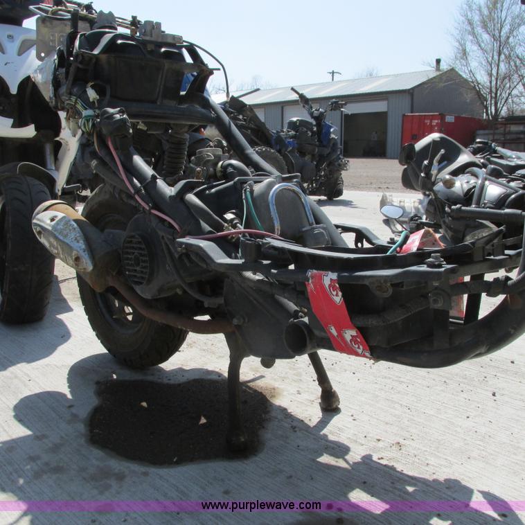 image for item G8481 2012 Taotao street scooter