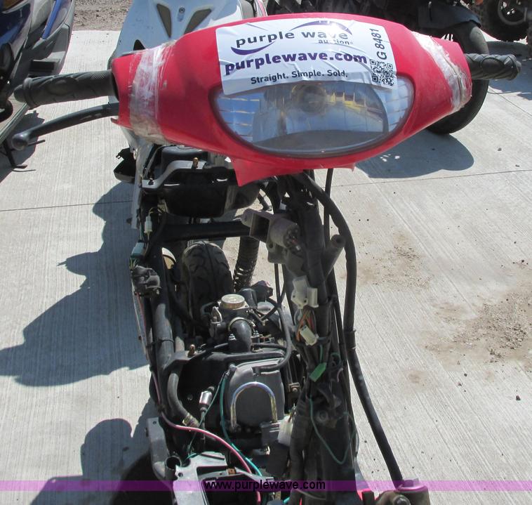 image for item G8481 2012 Taotao street scooter