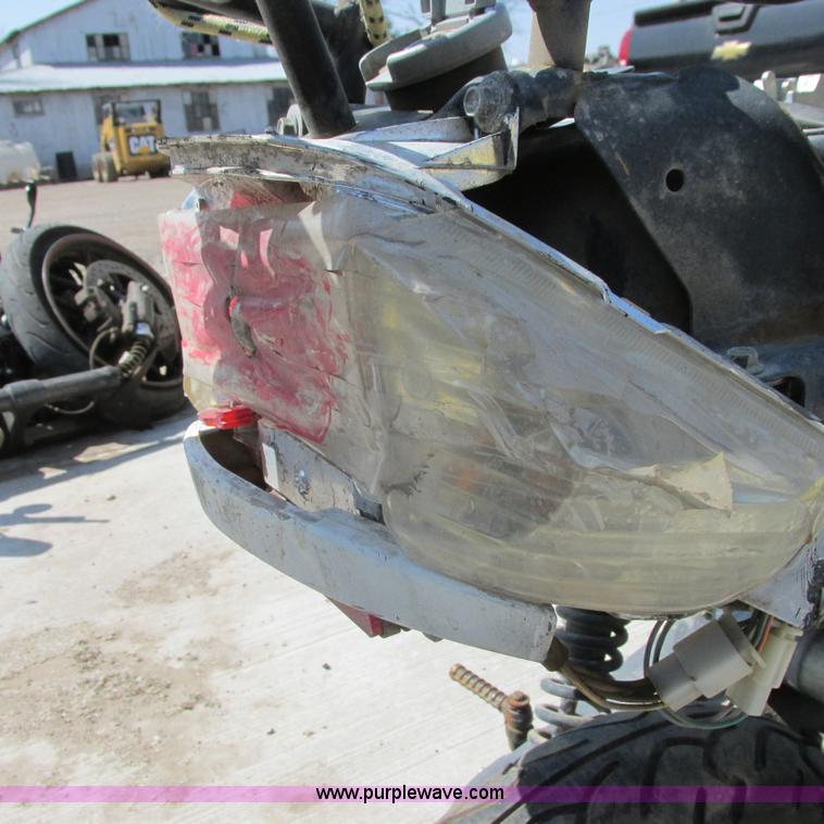 image for item G8481 2012 Taotao street scooter