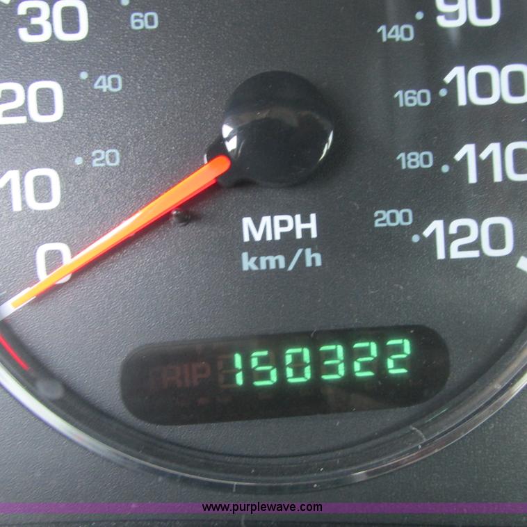 image for item G8482 2003 Chrylser Concorde