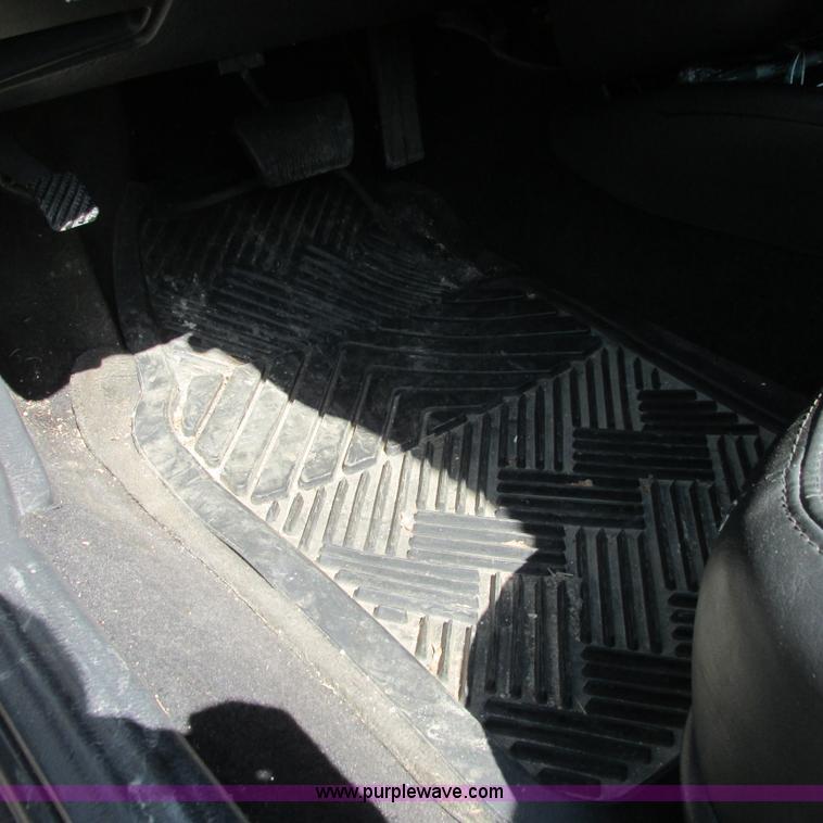 image for item G8482 2003 Chrylser Concorde