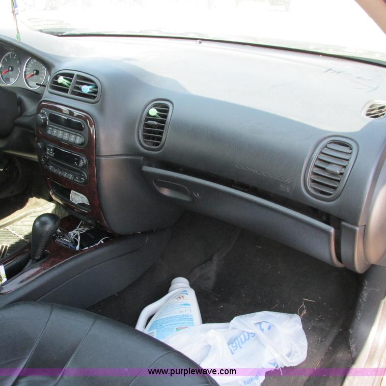 image for item G8482 2003 Chrylser Concorde