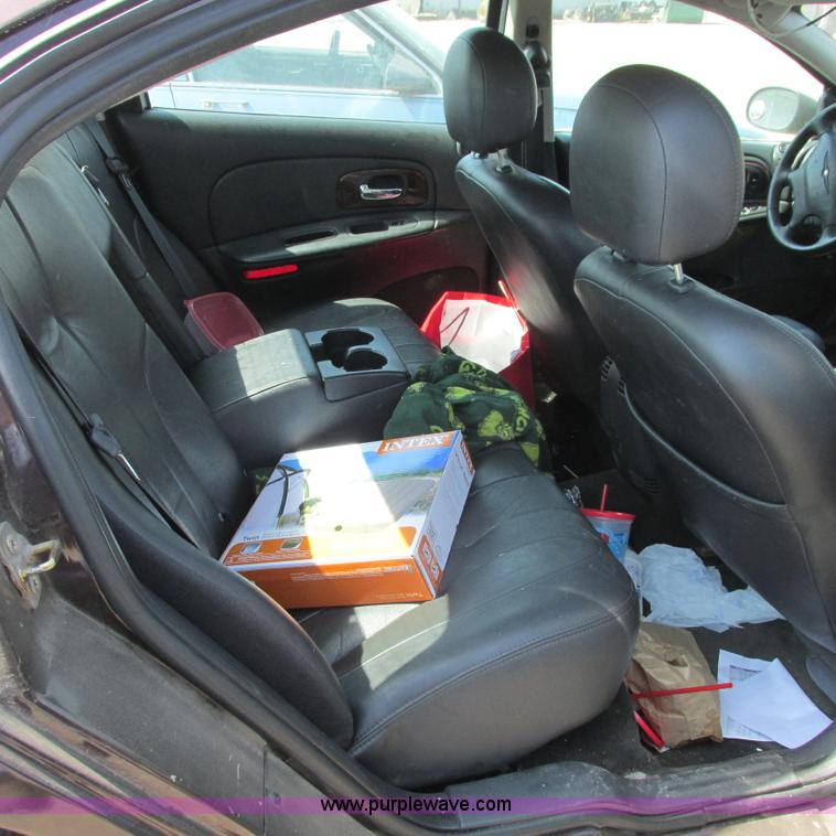 image for item G8482 2003 Chrylser Concorde