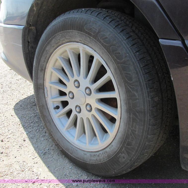 image for item G8482 2003 Chrylser Concorde