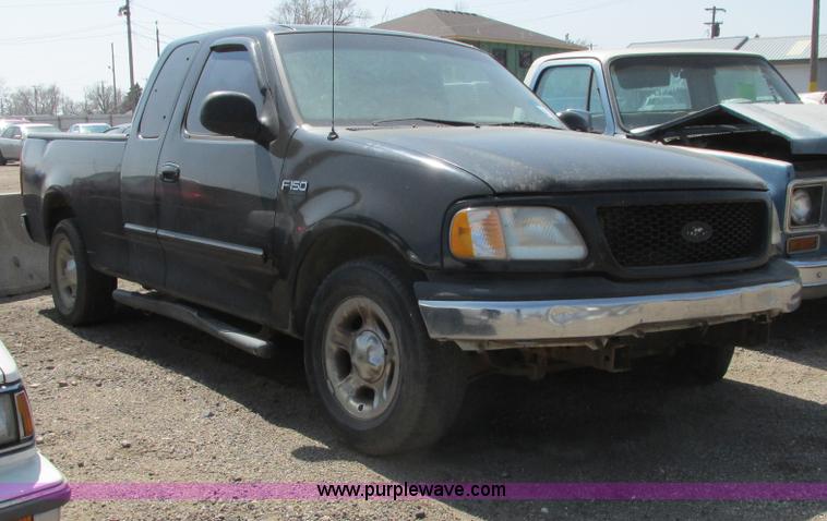 image for item G8483 2002 Ford F150 XLT