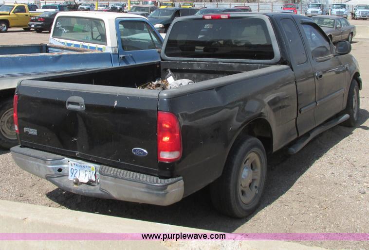 image for item G8483 2002 Ford F150 XLT