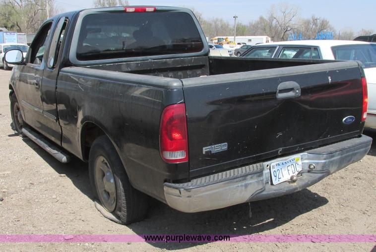 image for item G8483 2002 Ford F150 XLT