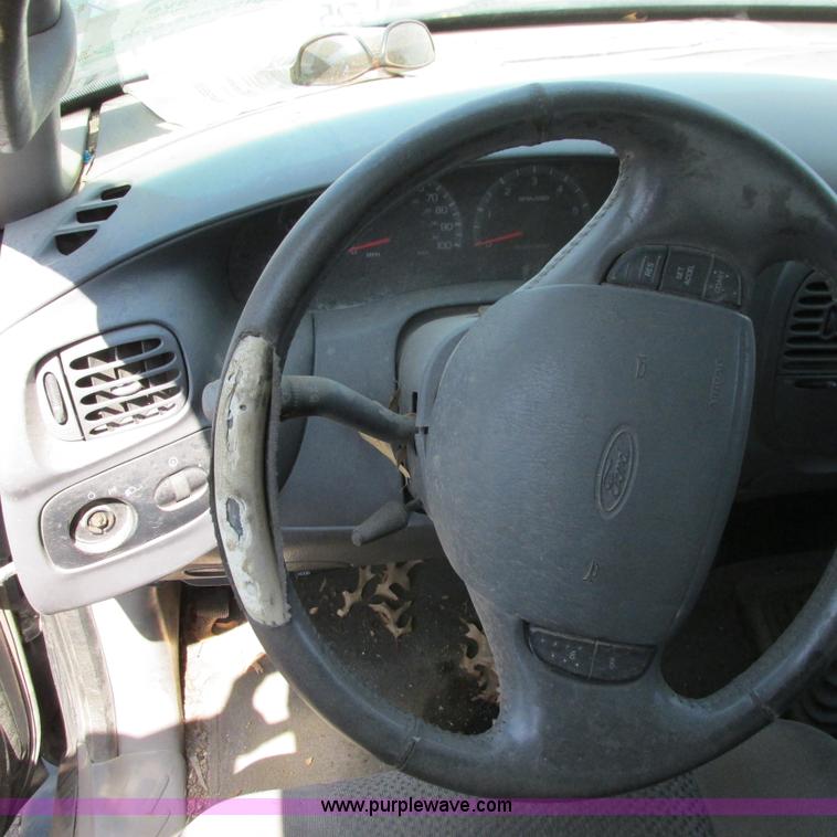 image for item G8483 2002 Ford F150 XLT