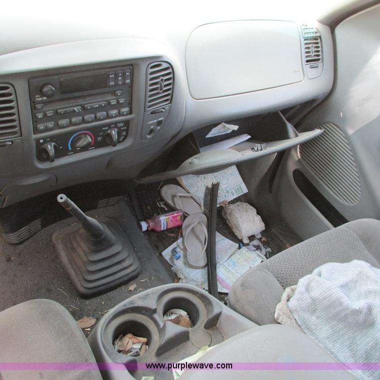 image for item G8483 2002 Ford F150 XLT