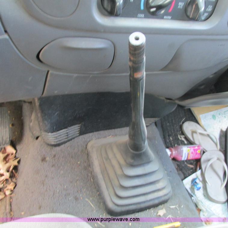 image for item G8483 2002 Ford F150 XLT