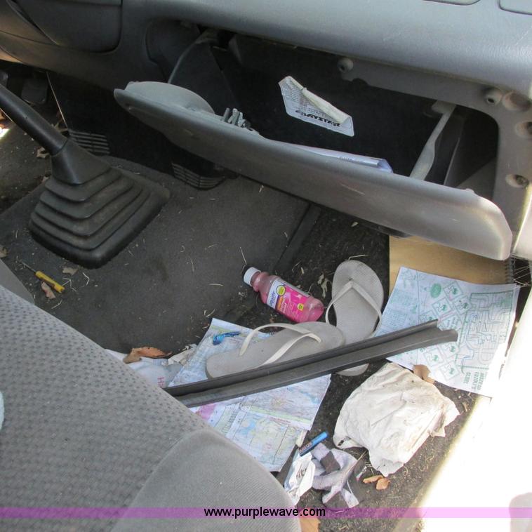 image for item G8483 2002 Ford F150 XLT