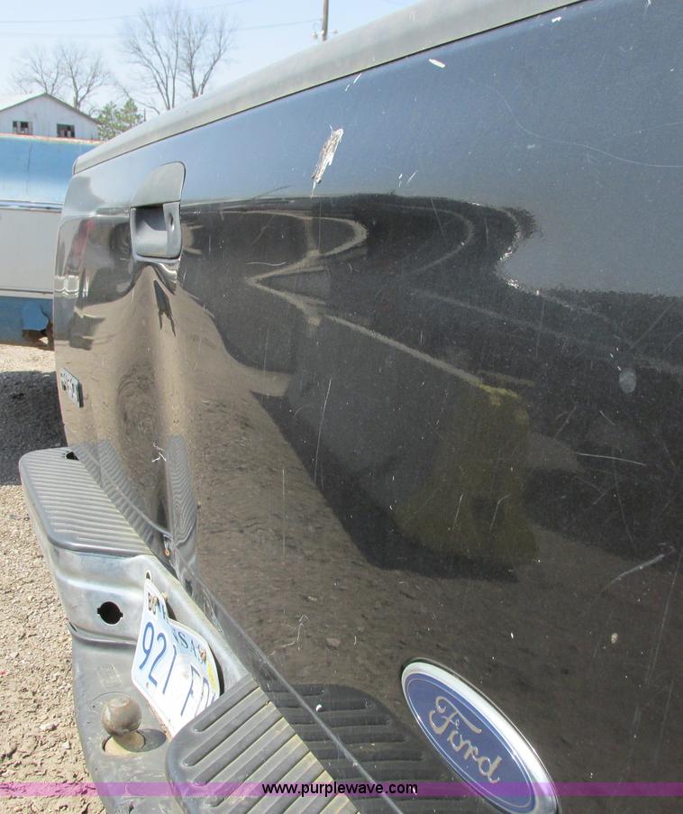 image for item G8483 2002 Ford F150 XLT