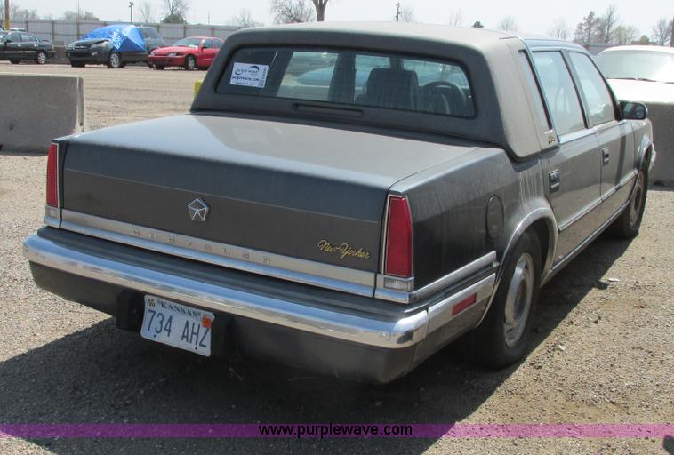 image for item G8484 1990 Chrylser New Yorker Fifth Avenue