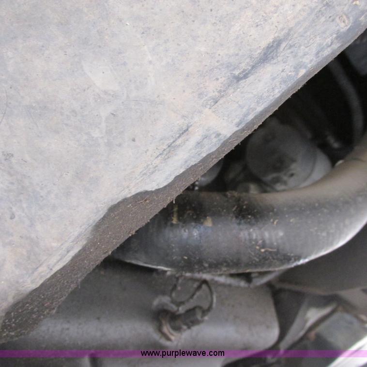 image for item G8484 1990 Chrylser New Yorker Fifth Avenue