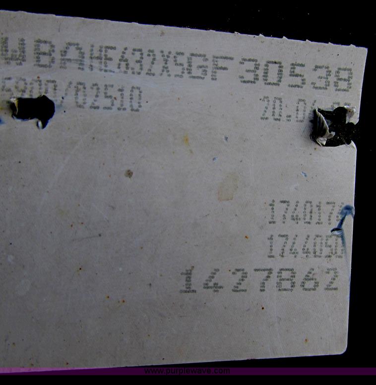 image for item G8486 1995 BMW E401