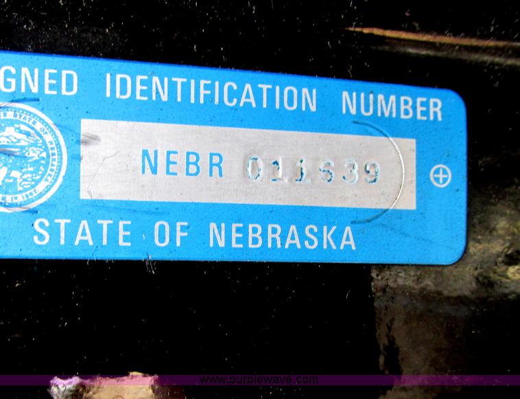 image for item G8486 1995 BMW E401